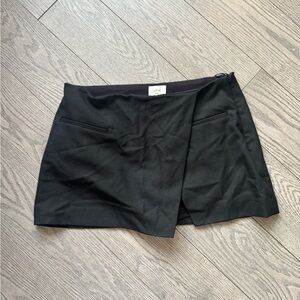 Wilfred Black mini skort from Aritzia